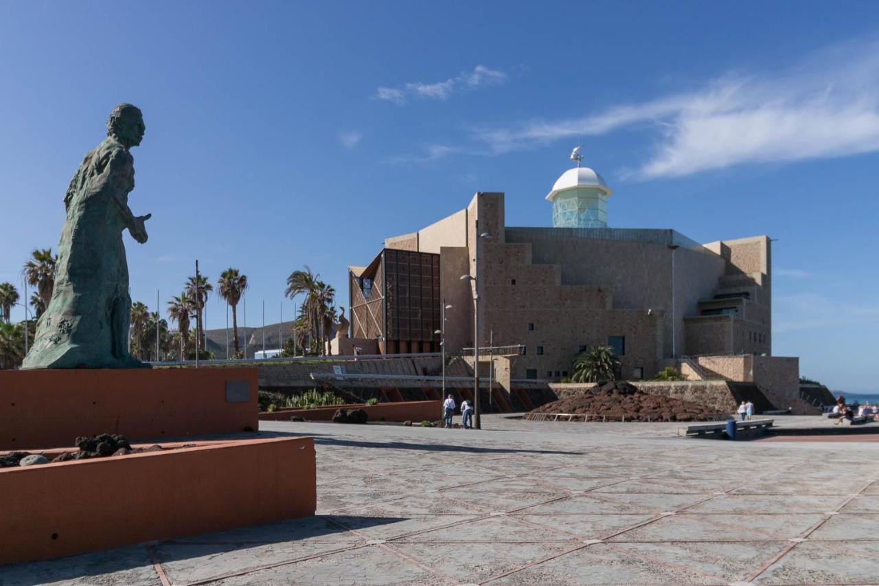 Atamanja Beach Apatment Playa De Las Canteras Las Palmas Exterior photo